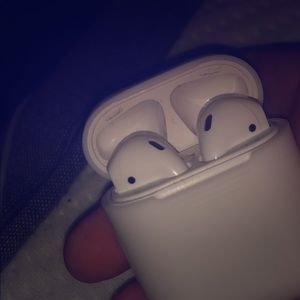 Apple airpods